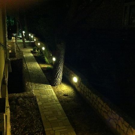 Apartments Krsticevic เคล็ค ภายนอก รูปภาพ