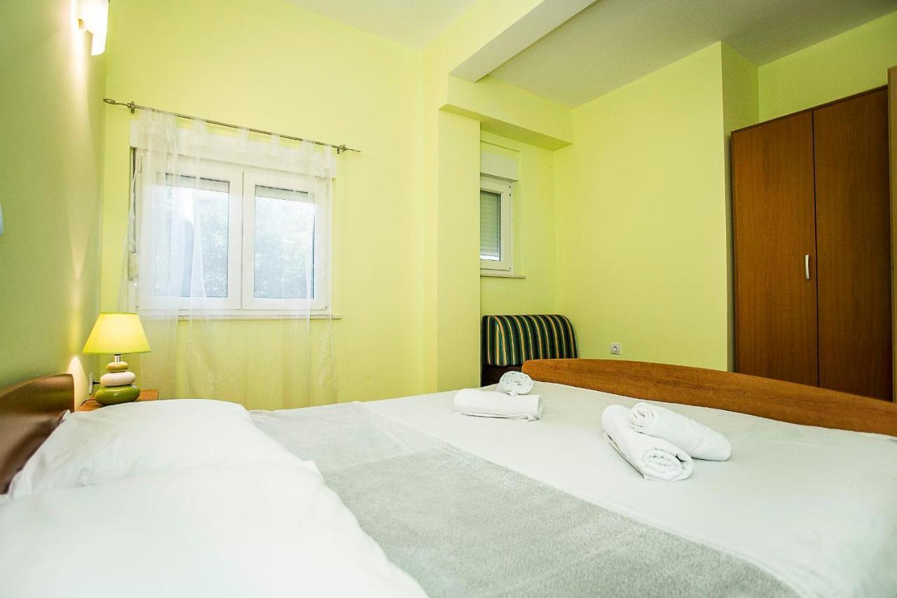 Apartments Krsticevic เคล็ค ภายนอก รูปภาพ