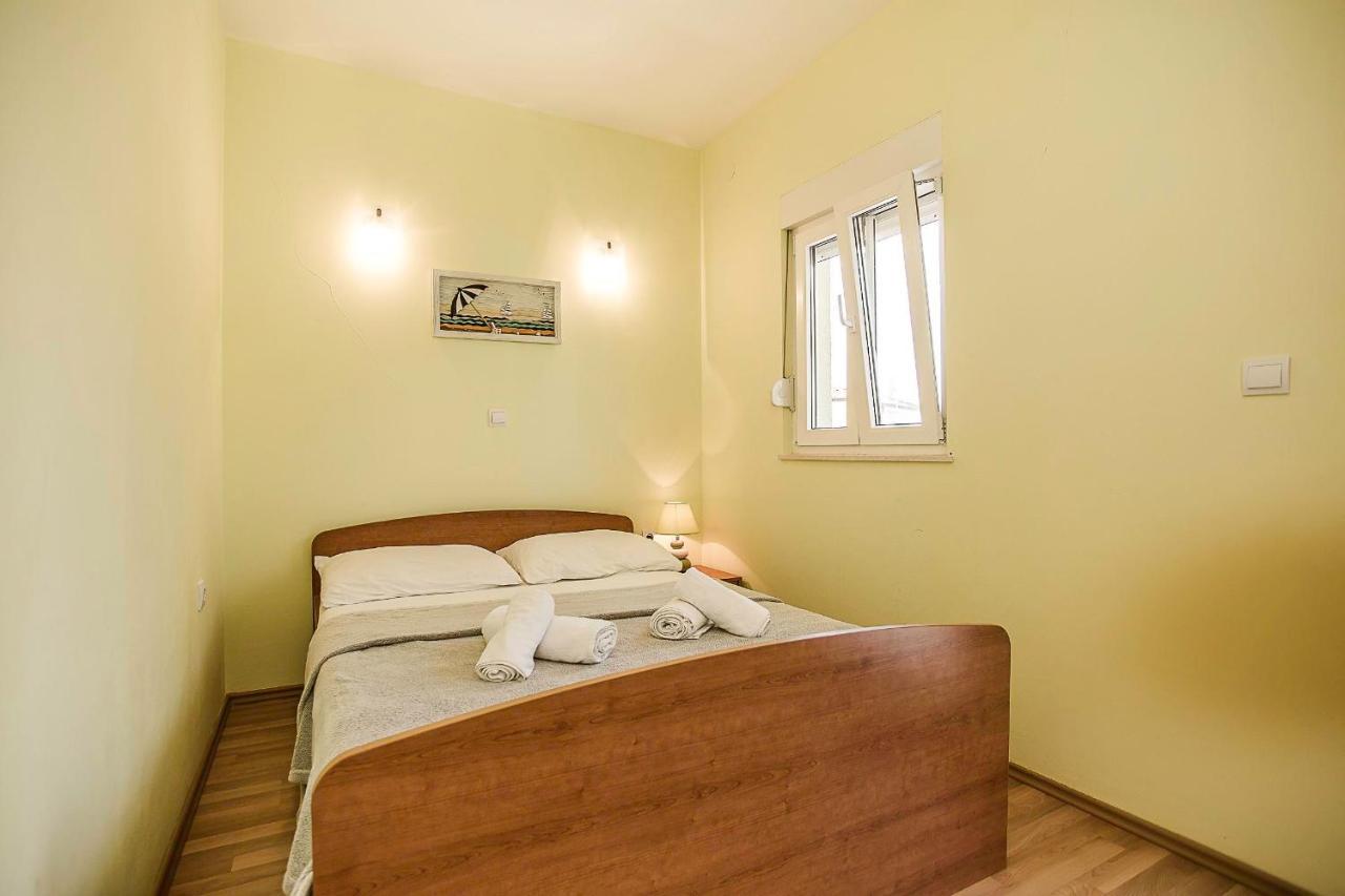 Apartments Krsticevic เคล็ค ภายนอก รูปภาพ